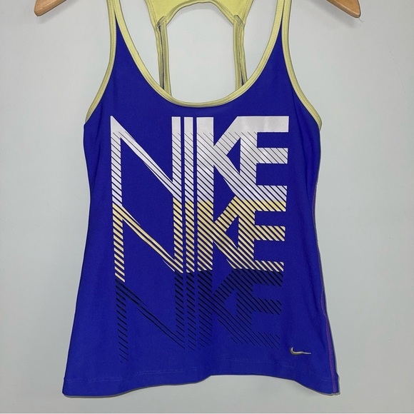 Nike Tank Top Women's Size XS Blue Yellow Vintage Printed Built-in Shelf Bra - Picture 3 of 8